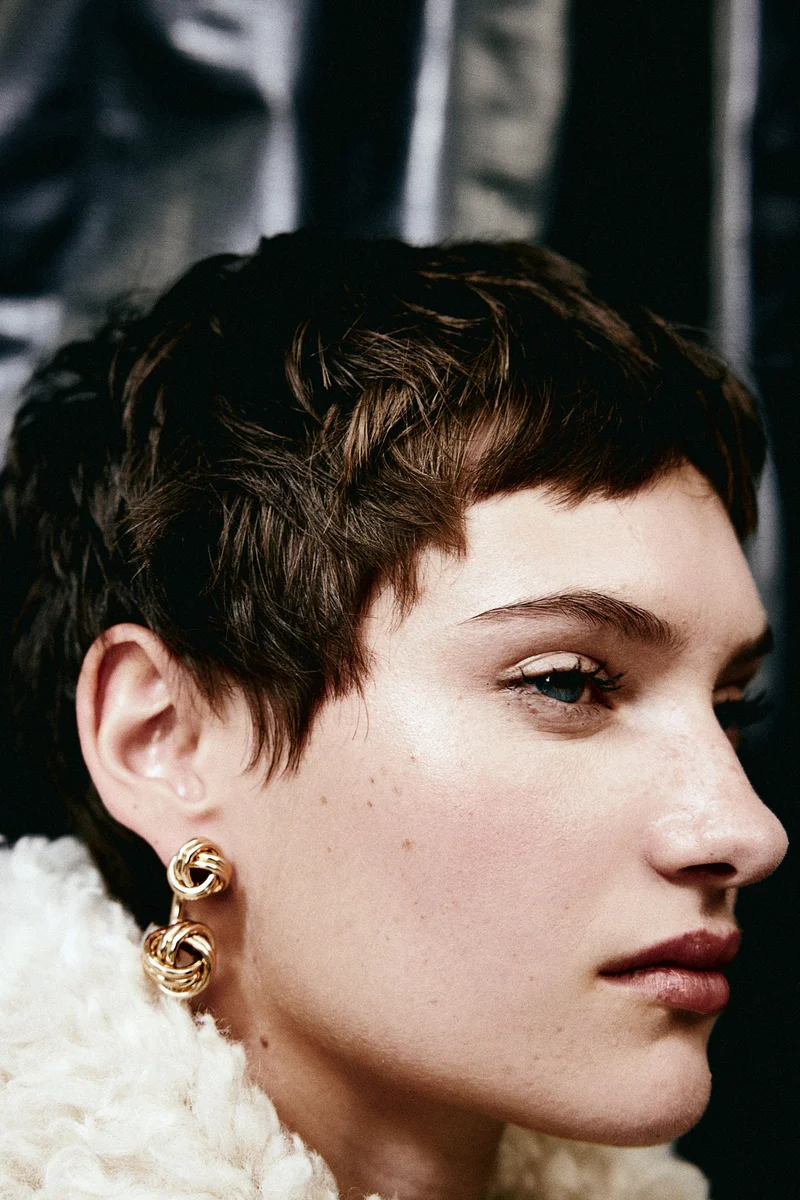 H&M Knot-detail front and back earrings