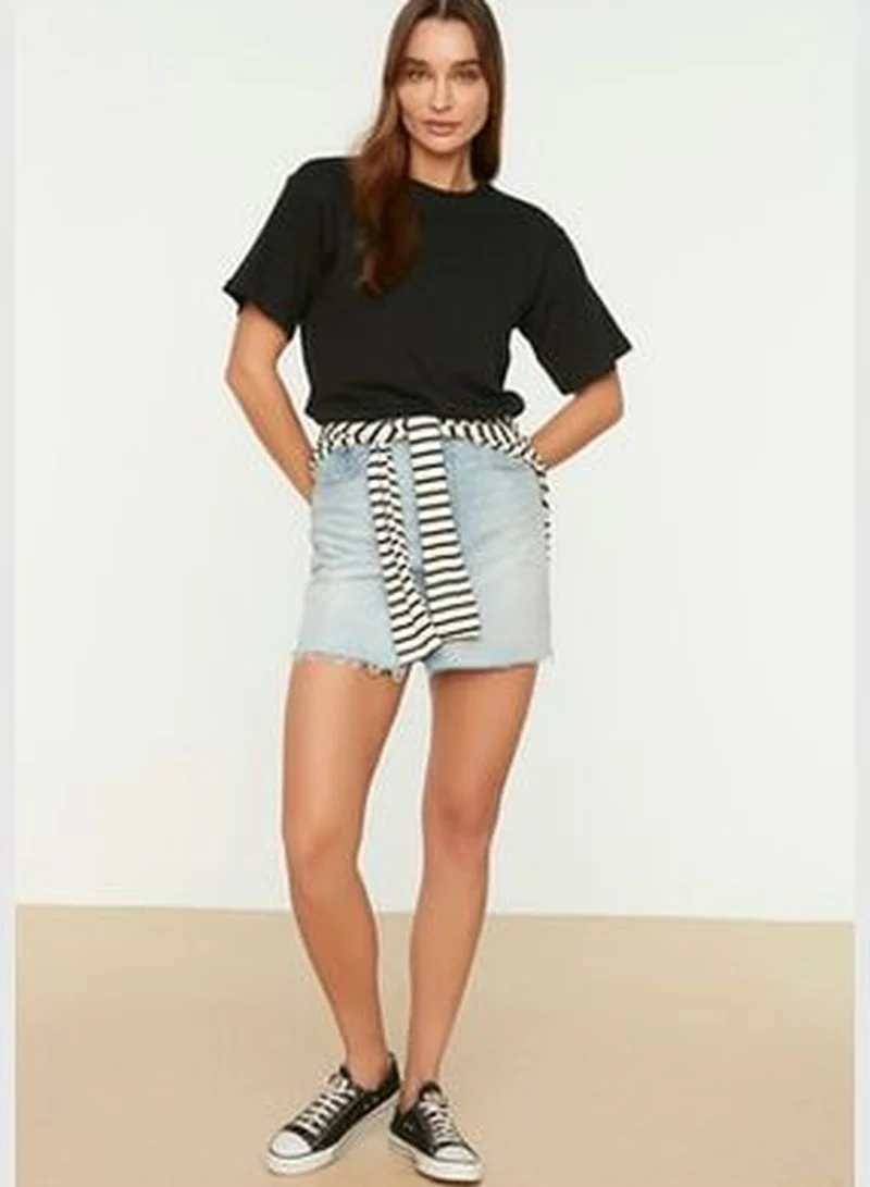 trendyol Black 100% Cotton Boyfriend/Wide Fit Crew Neck Knitted T-Shirt TWOSS20TS0134