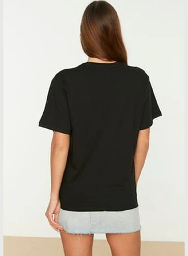 trendyol Black 100% Cotton Boyfriend/Wide Fit Crew Neck Knitted T-Shirt TWOSS20TS0134