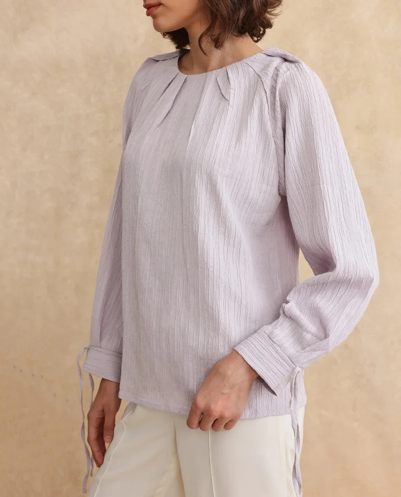 Rareism Women's Textured Pleat Top