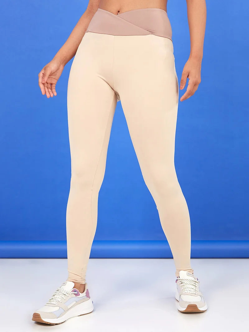 Styli Active Contrast Layered Multi Strap Sports Bra and Leggings Active Set