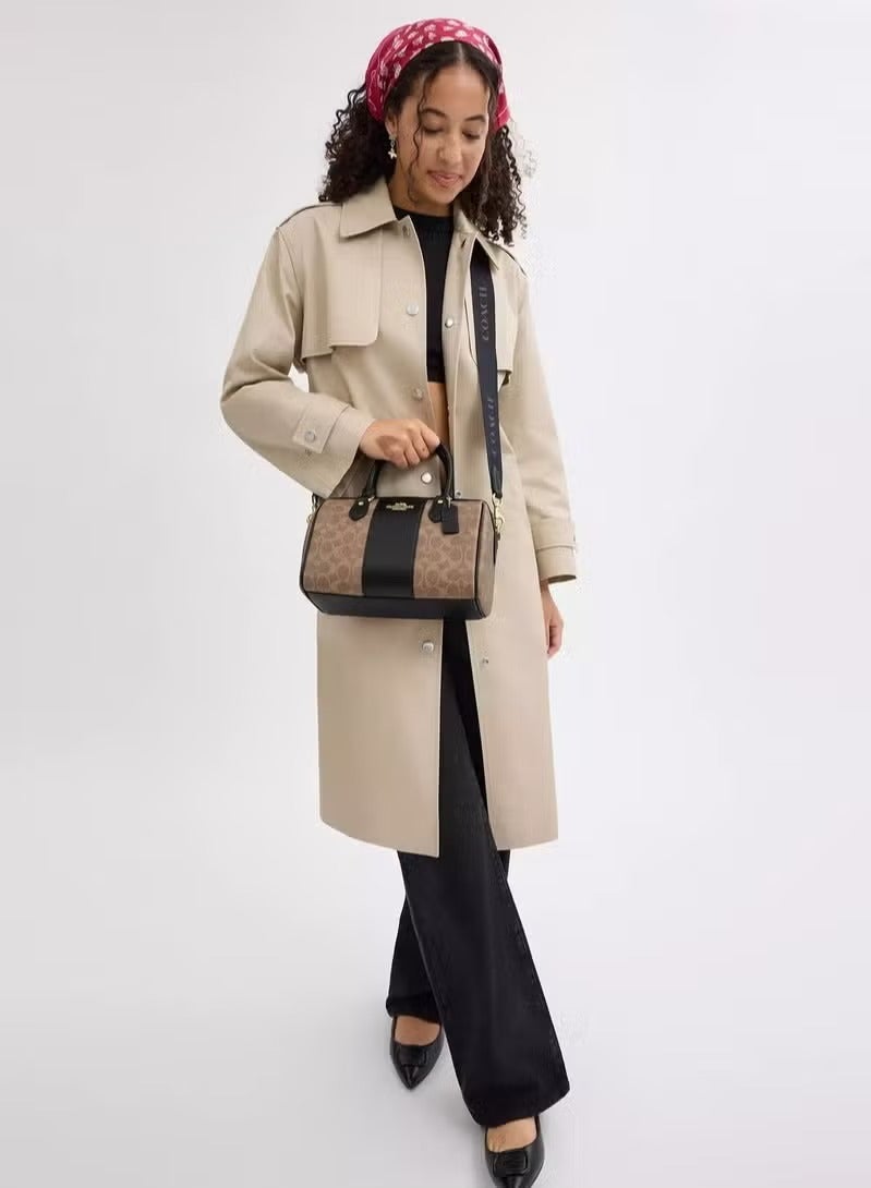 كوتش اوت ليت حقيبة كوتش روان ساتشل من قماش سيجنيتشر، حقيبة توت نسائية، حقيبة كتف نسائية، حقيبة يد نسائية، حقيبة سفر نسائية. - Image 3