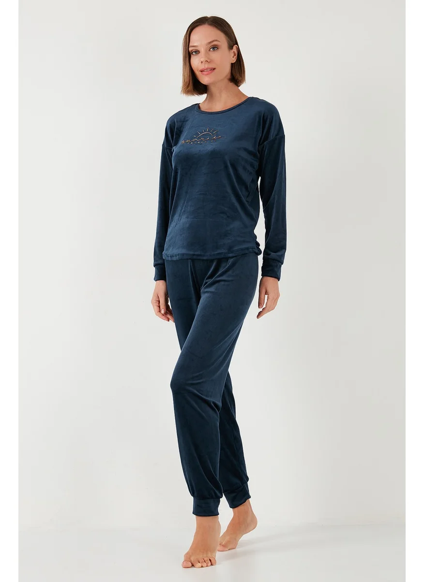 Lela Standard Fit Crew Neck Soft Velvet Pajama Set Women's Pajama Set 6094201