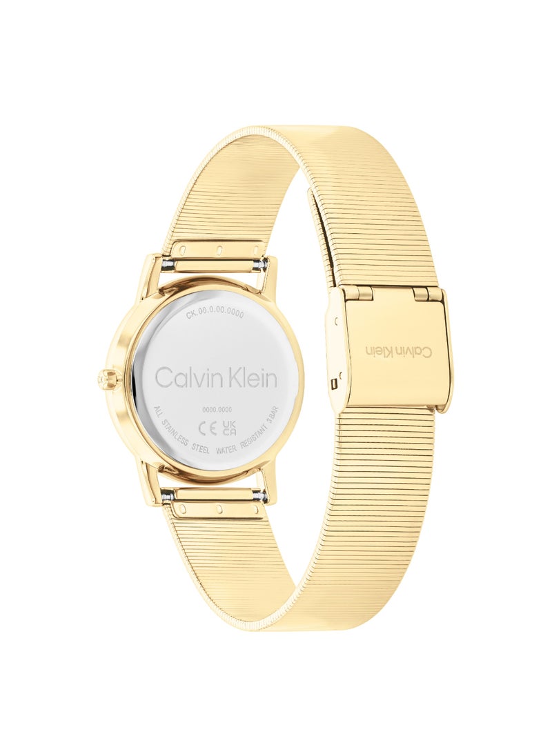 CALVIN KLEIN ساعة نسائية دائرية أنالوج بعلبة ذهبية فاتحة اللون - 25100035  - Image 3