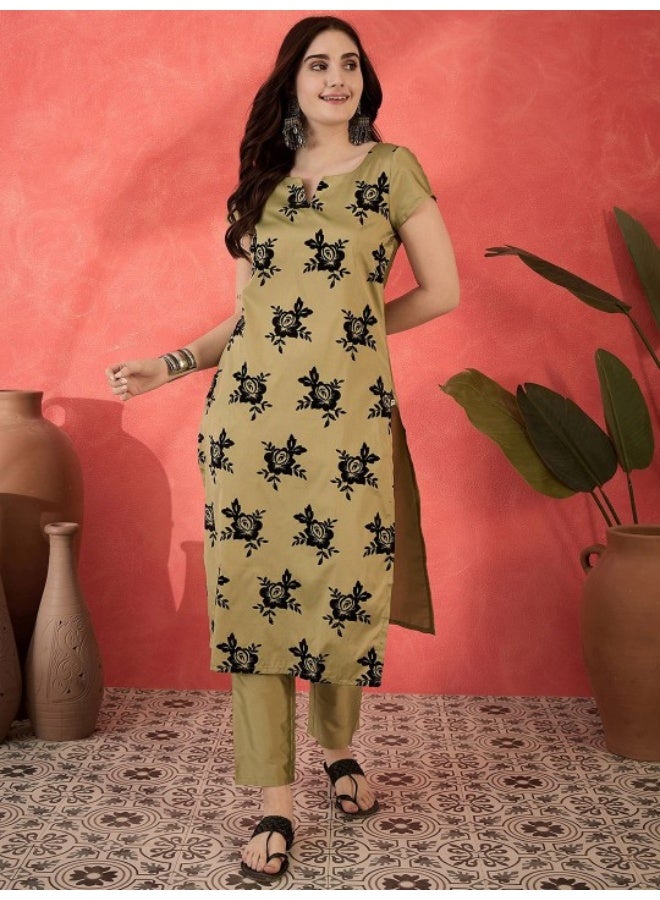 AKS Green Velvet Printe Silk Kurta Set - Image 1