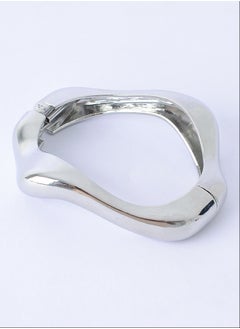 Metal bracelet in zigzag shape - pzsku/ZCD8D1096374758D871F5Z/45/_/1729438389/af199245-95e8-41f6-be9e-e0244291db2f