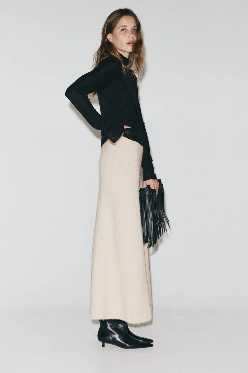 اتش اند ام تنورة من البوكليه