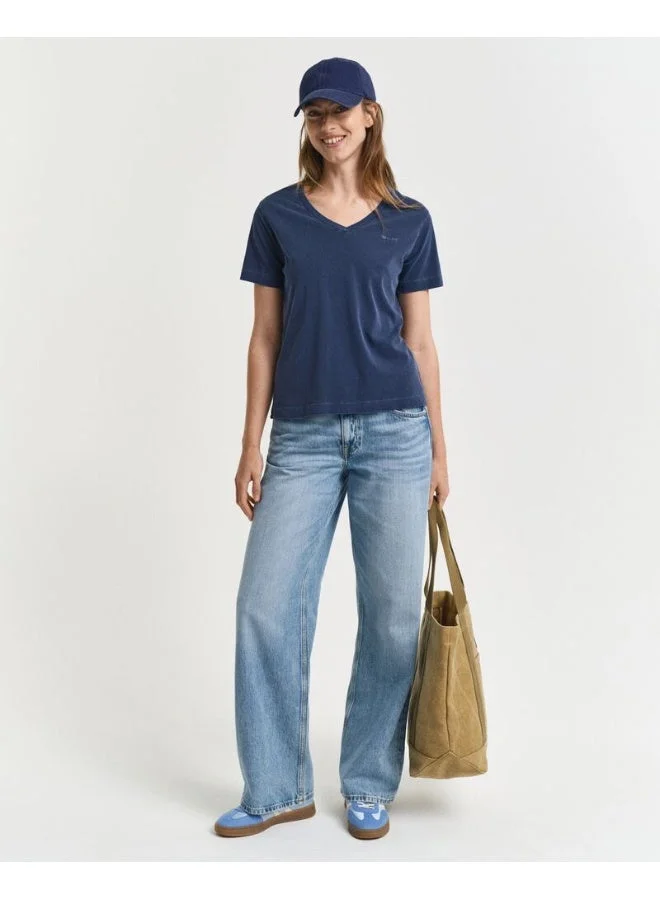 غانت تيشيرت بياقة على شكل حرف  بأكمام قصيرة بلون أزرق باهت من