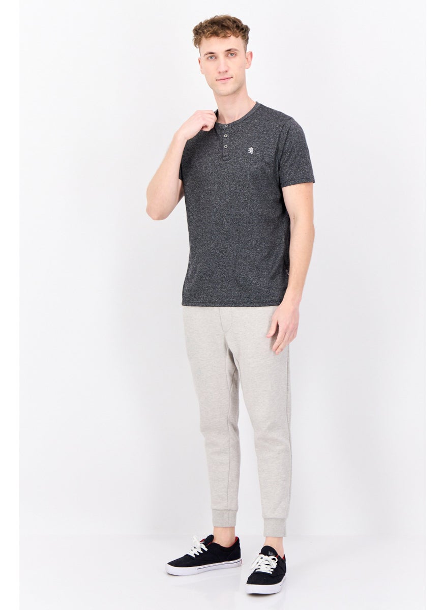 English Laundry Men Henley Neck Short Sleeve Embroidered Logo T Shirt, Grey  - Image 4