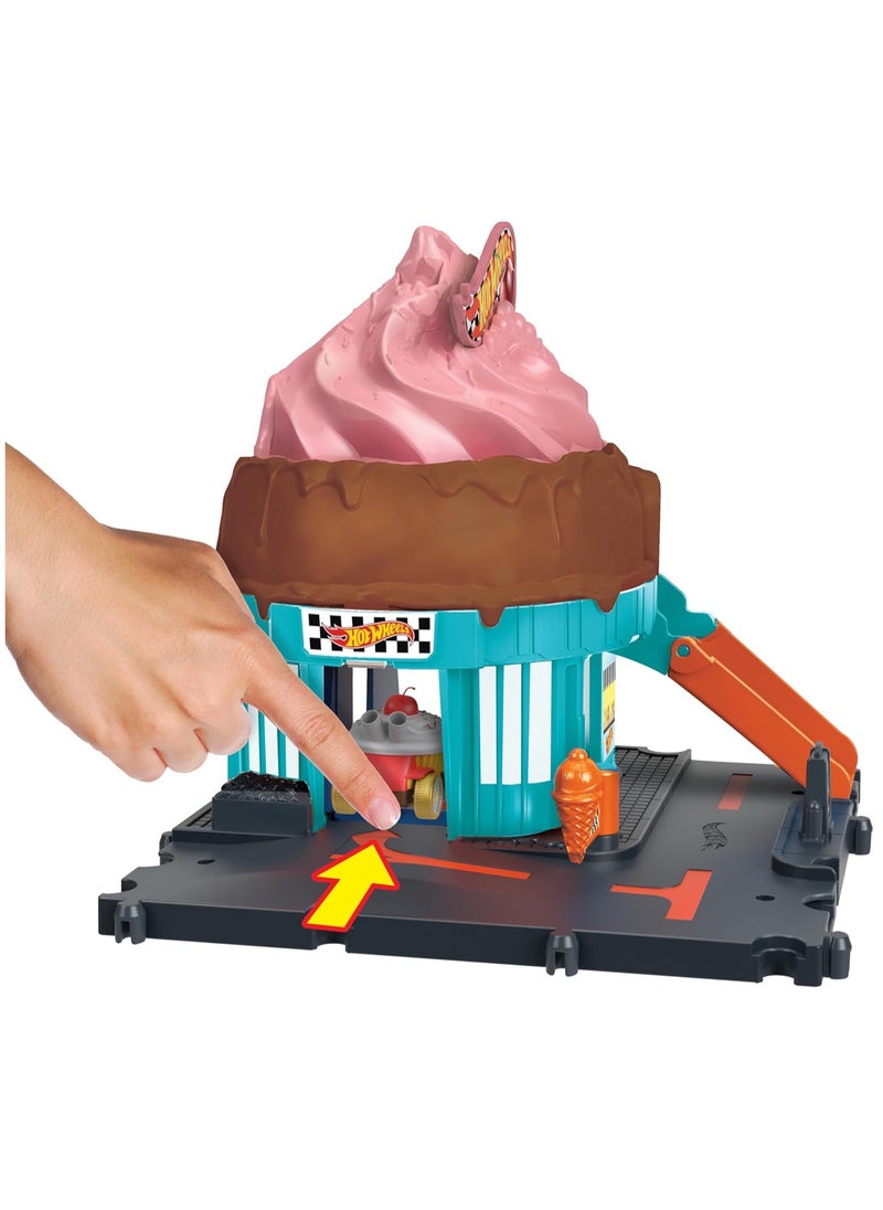 Hot Wheels HotWheels City Downtown Ice Cream Swirl Playset  - Image 2