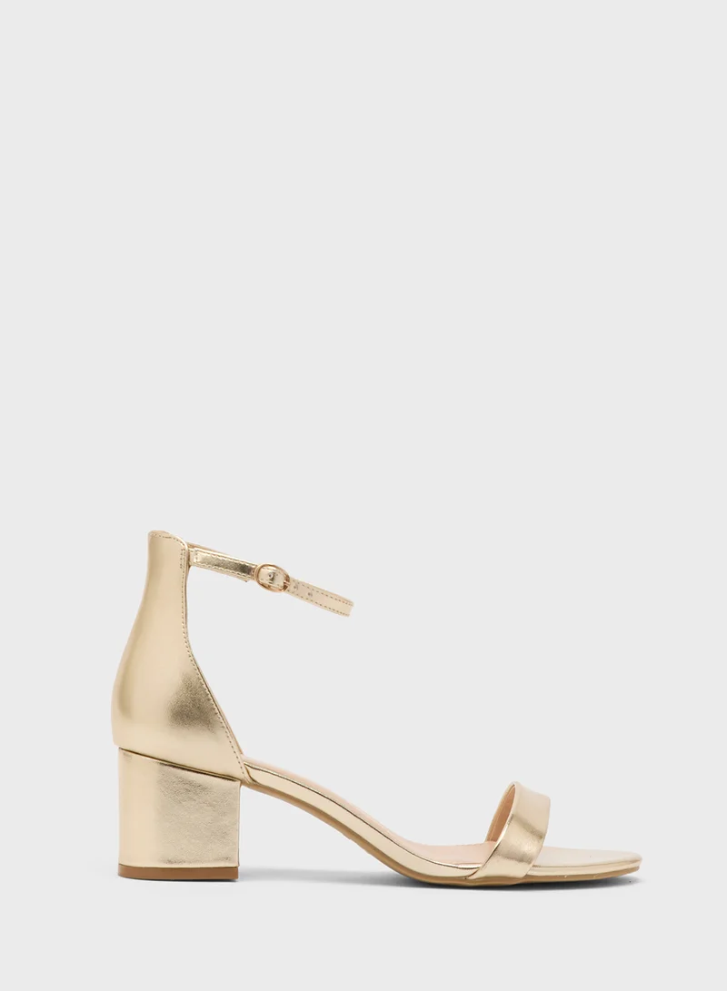 ترافل من نمشي Low Heeled Sandal