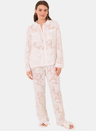 Floral Pajama Set - pzsku/ZCD927E71D178587BF85EZ/45/_/1741001452/a4008108-d3a3-4dbc-a77f-8472e0d834c6