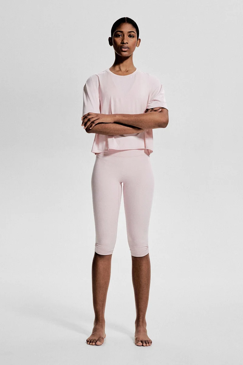 H&M Boxy-style sports top in DryMove™