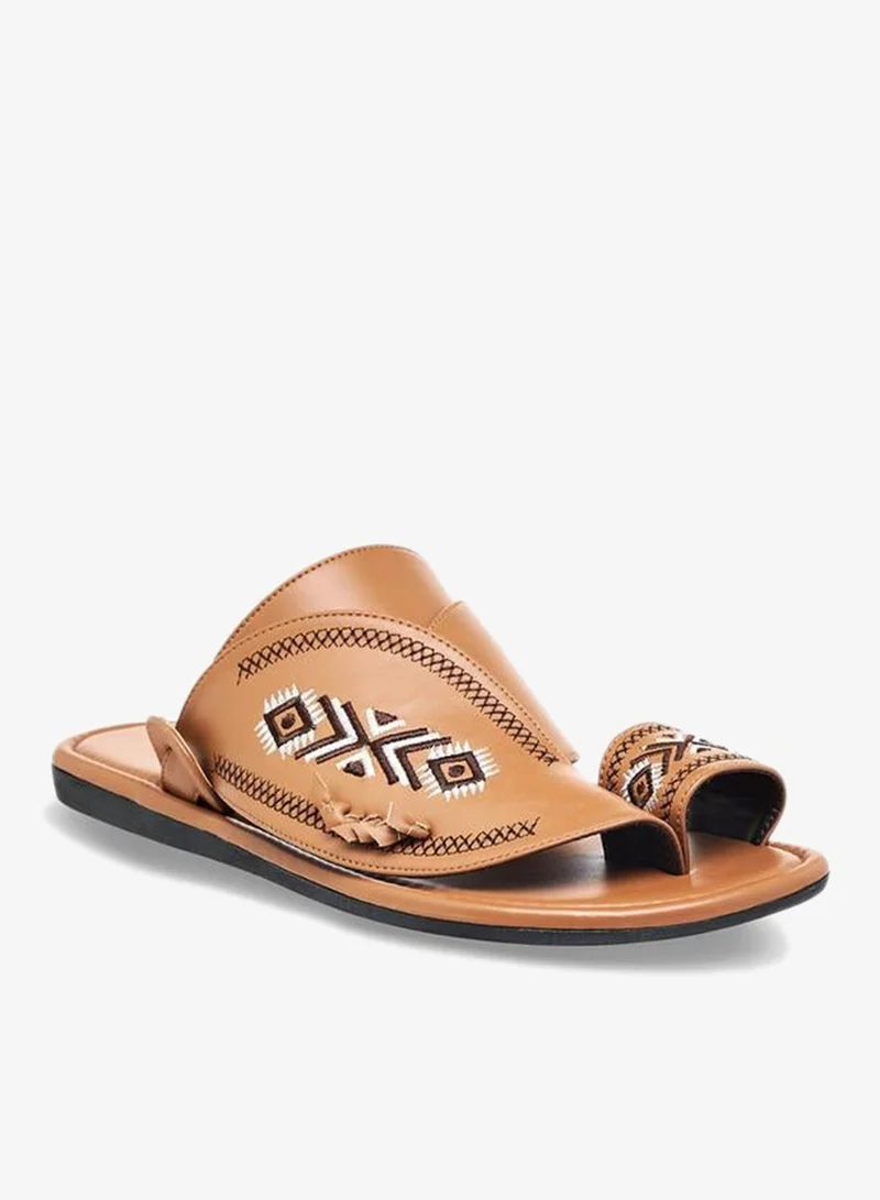 الواحة Men Embroidered Arabic Sandals Ramadan Collection