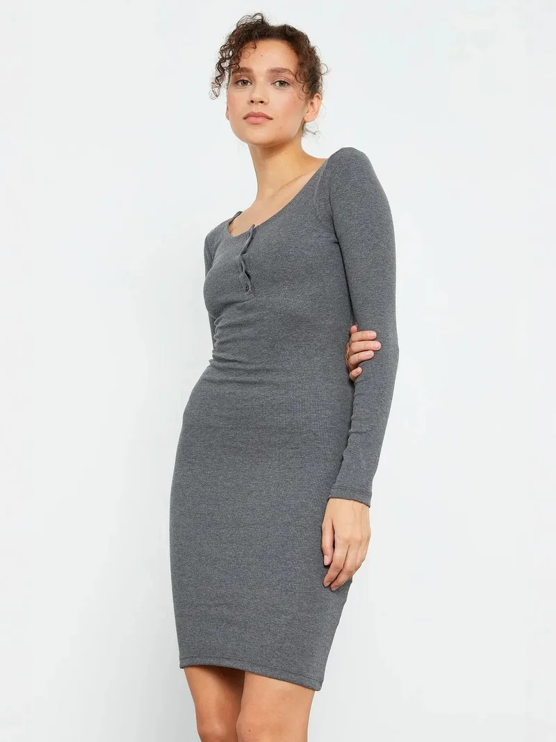 تومي لايف TOMMY Bodycon Midi Dress with Crew Neck
