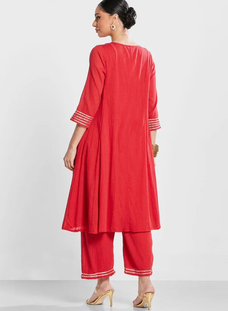 globaldesi Embroidered Kurti & Pants Set