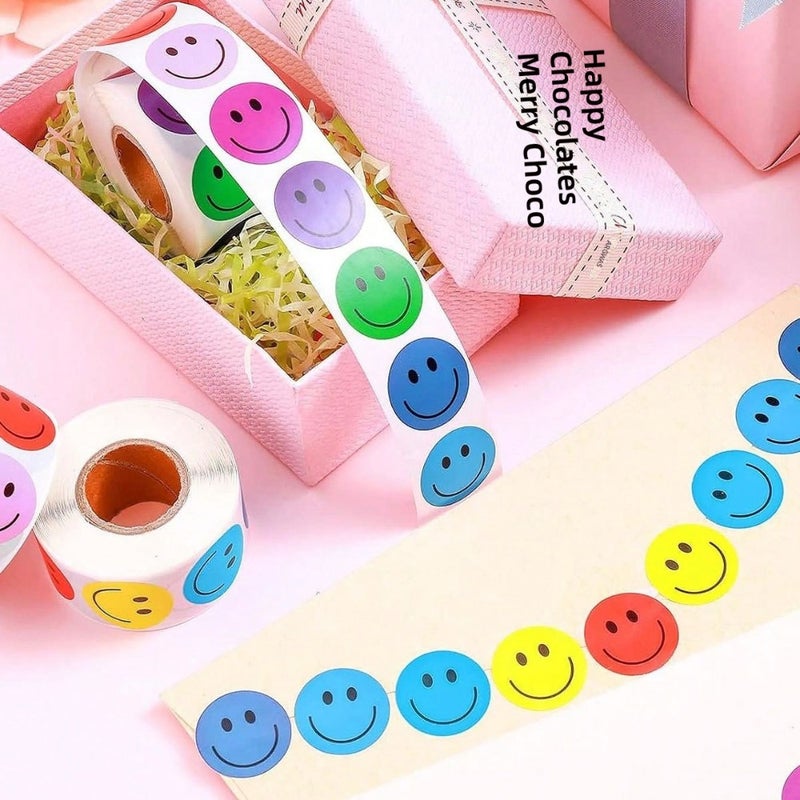 500 colored smiling face reward stickers cartoon diy handmade stickers shopping bags gift boxes sealing  stickers - Image 3