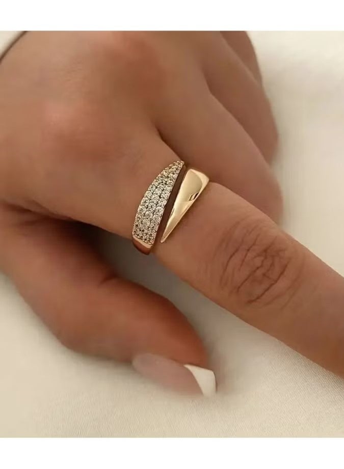 A Copper Inlaid Synthetic Zirconia Open Ring With A Sharp Wing Design Is Suitable For Daily Wear By Women. - Image 1