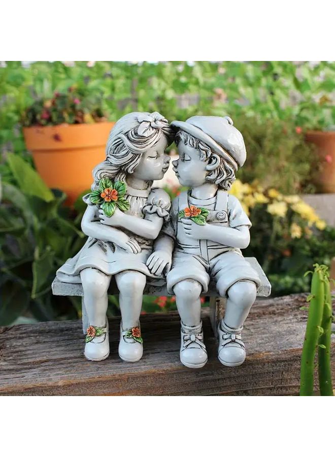 Romantic First Kiss Garden Statue Boys And Girls Sitting On Stools Durable Resin Outdoor Indoor Sculpture - Image 2