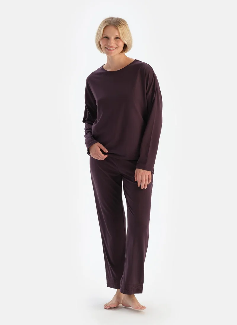 dagi T-shirt & Trousers Pajama Set Crew Neck Supreme Mid Rise Sleepwear