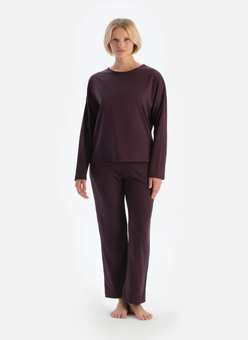 dagi T-shirt & Trousers Pajama Set Crew Neck Supreme Mid Rise Sleepwear