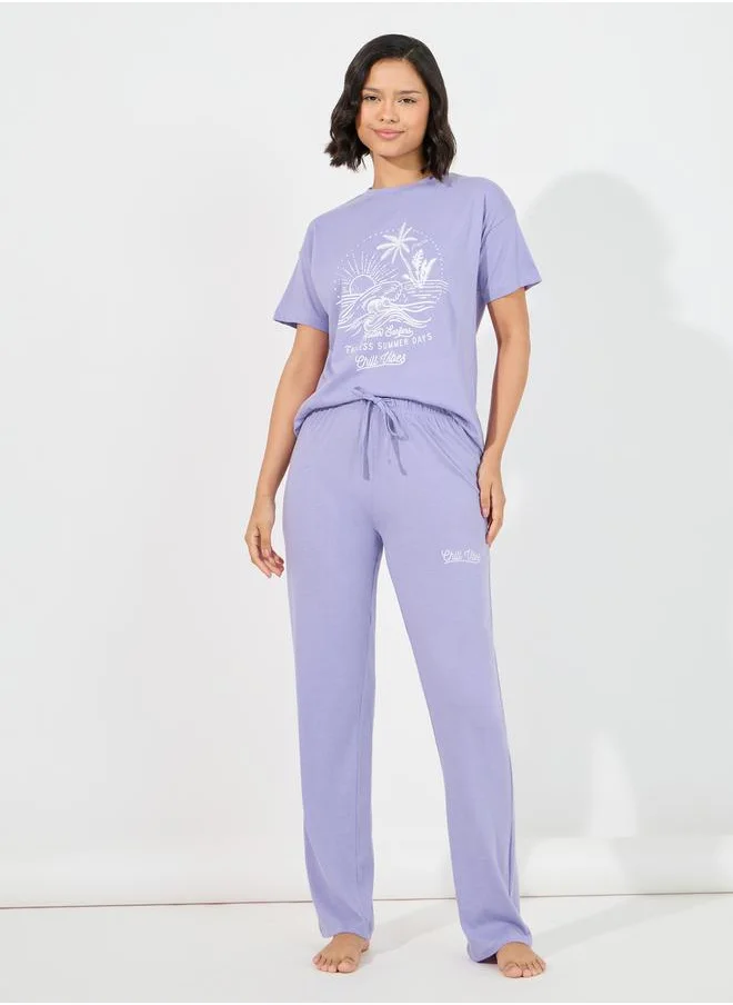 Styli Paradise Graphic Dropped Shoulder T-Shirt & Pyjama Set