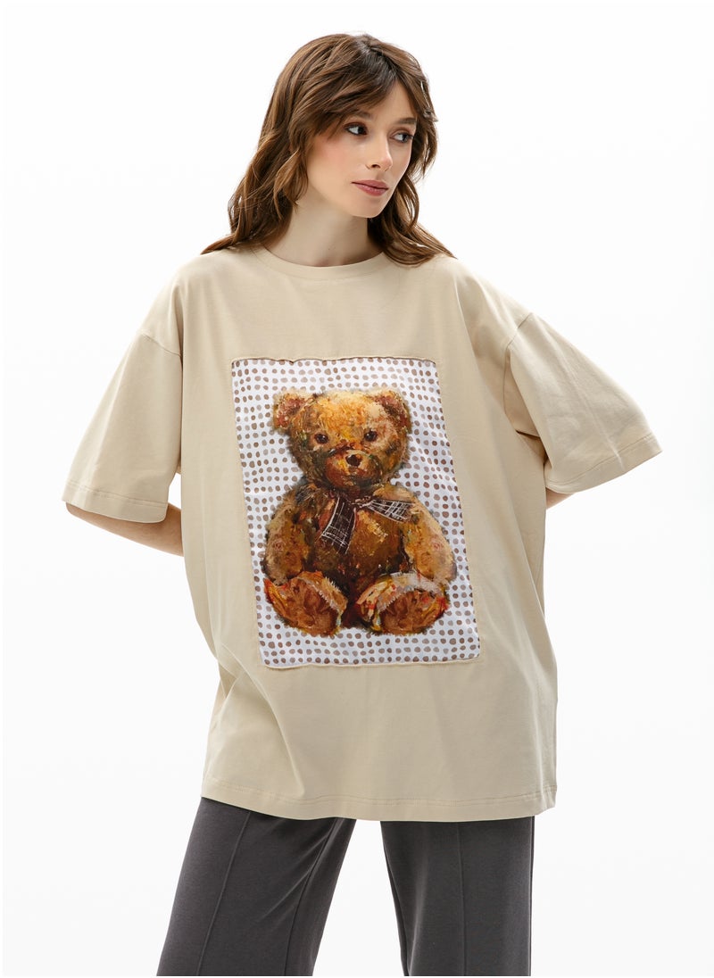 Artograph Women oversize premium cotton beige T-shirt with artist unique painting Bear  - Image 1