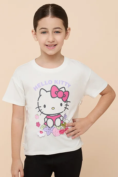 أر أند بي Hello Kitty Print T-Shirt with Crew  Neck and Short  Sleeves