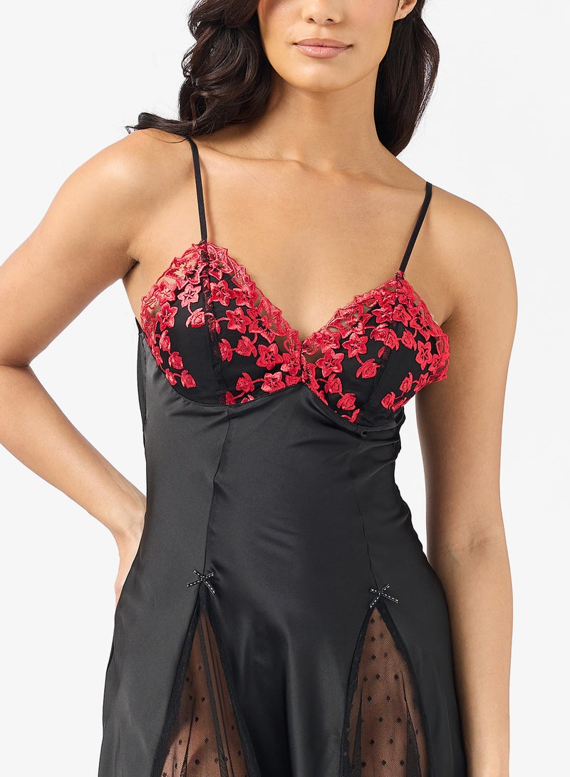 ايلا قميص نوم بحمالات مع حافة شفافة - Image 3