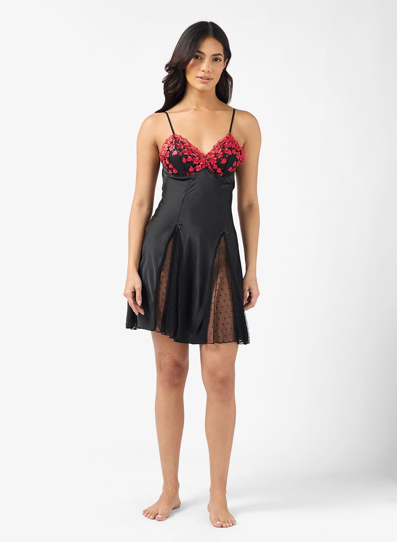 ايلا قميص نوم بحمالات مع حافة شفافة - Image 4