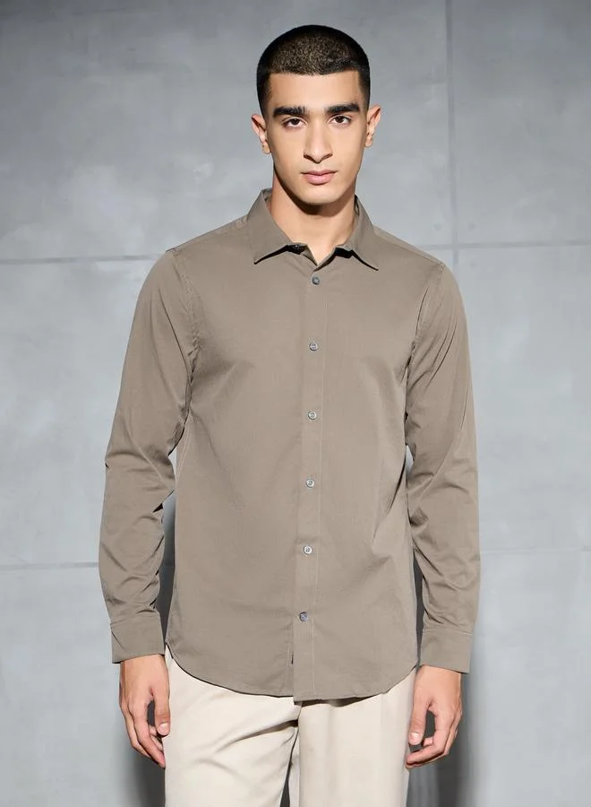 تكنوسبورت Technosport Men Solid Slim Fit Spread Collar Shirt