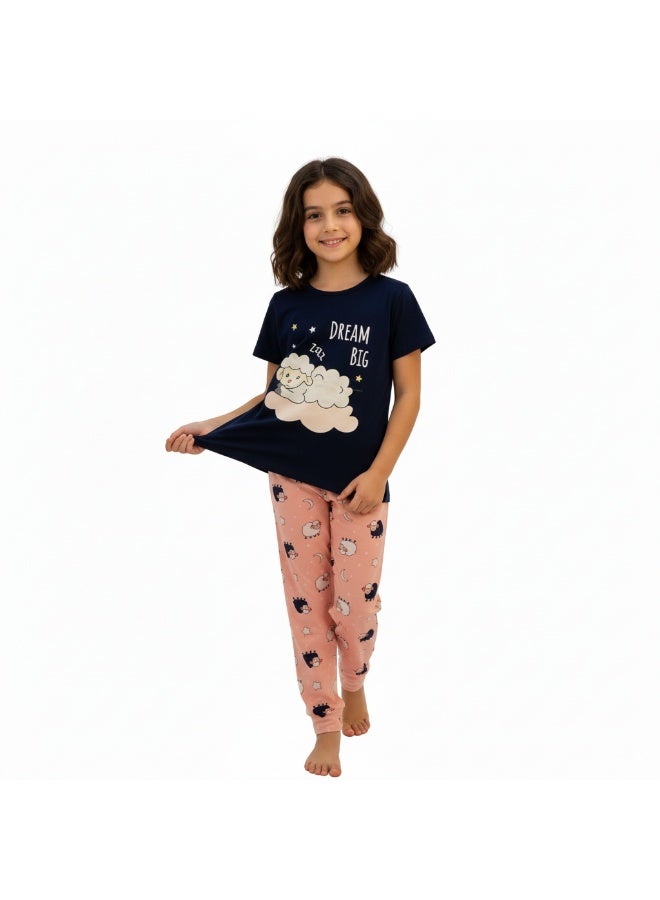 جوانا طقم بيجاما بناتي بطبعة حب القطط، قميص برقبة على شكل V بأكمام قصيرة وبنطال طويل، كحلي غامق - Image 4