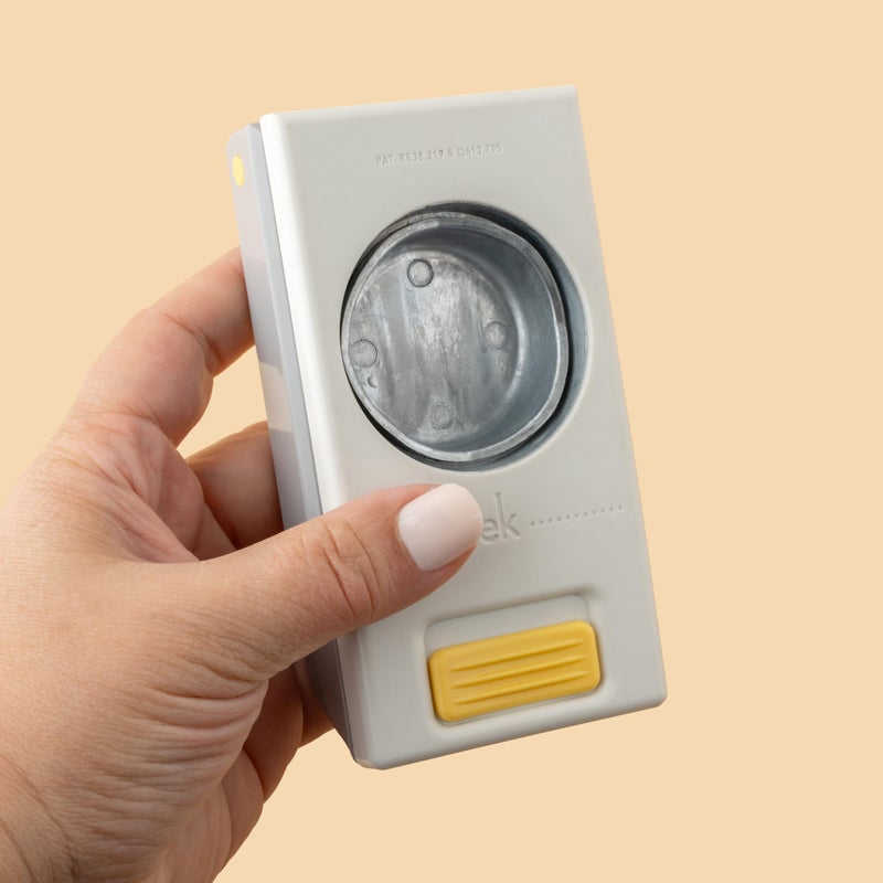 EK Tools Circle Punch 1.75 Inch with Safety Lock, Create Perfect Circles for Handmade Cards, Scrapbooking, Gift Tags, Invitations, Decorations, and More - Image 3