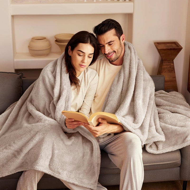 Exclusivo Mezcla Extra Large Plush Fuzzy Fleece Throw Blanket - Super Soft and Warm for Couch and Bed (50x70 Inches, Camel) - Image 3