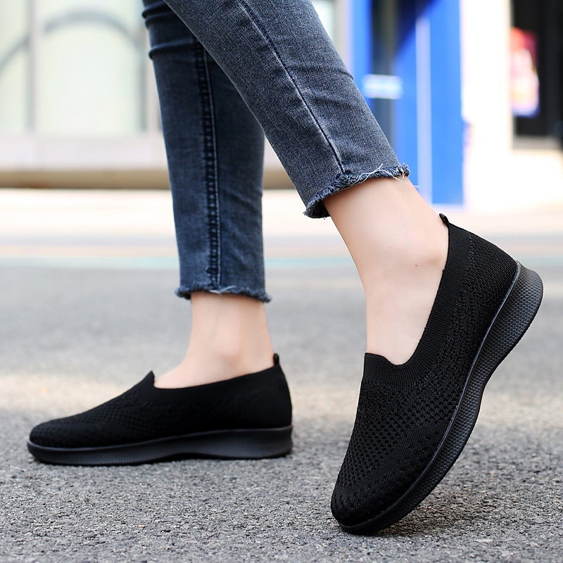 Nurse Shoes Summer Female Mother Soft Sole Breathable Mesh Sandals White Lightweight Large Size Slip-On Shoes - Image 2