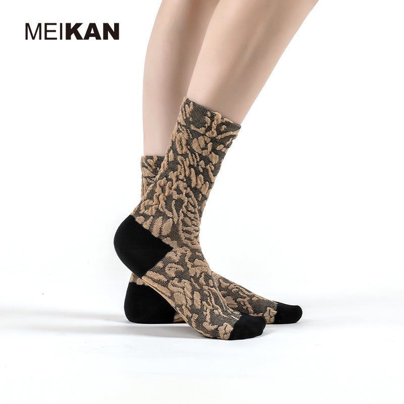 Meikan Women'S Socks Three-Dimensional Relief Mid-Calf Fashion Socks Retro Pattern Women'S Socks Personality Matching Socks - Image 4