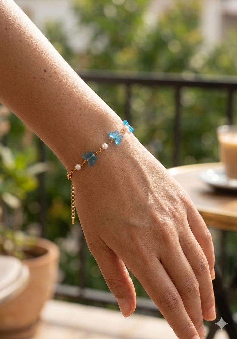 Delicate Chain Bracelet Adorned with Elegant Butterflies & Pearls - Trendy Adjustable Wristband (Available in Multiple Colors)