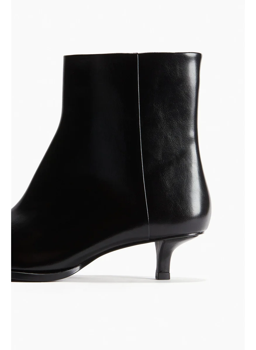H&M Pointed Ankle Boots