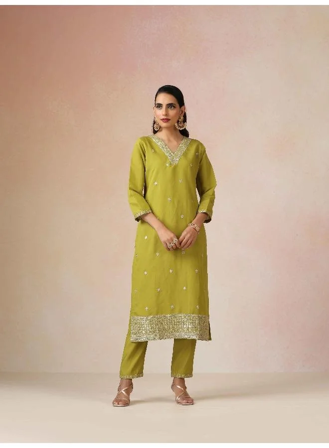 trueBrowns trueBrowns Green Zari Embroidered Straight Kurta 3pc Set