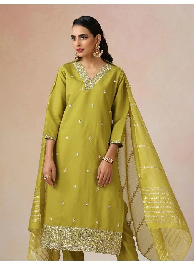 trueBrowns Green Zari Embroidered Straight Kurta 3pc Set