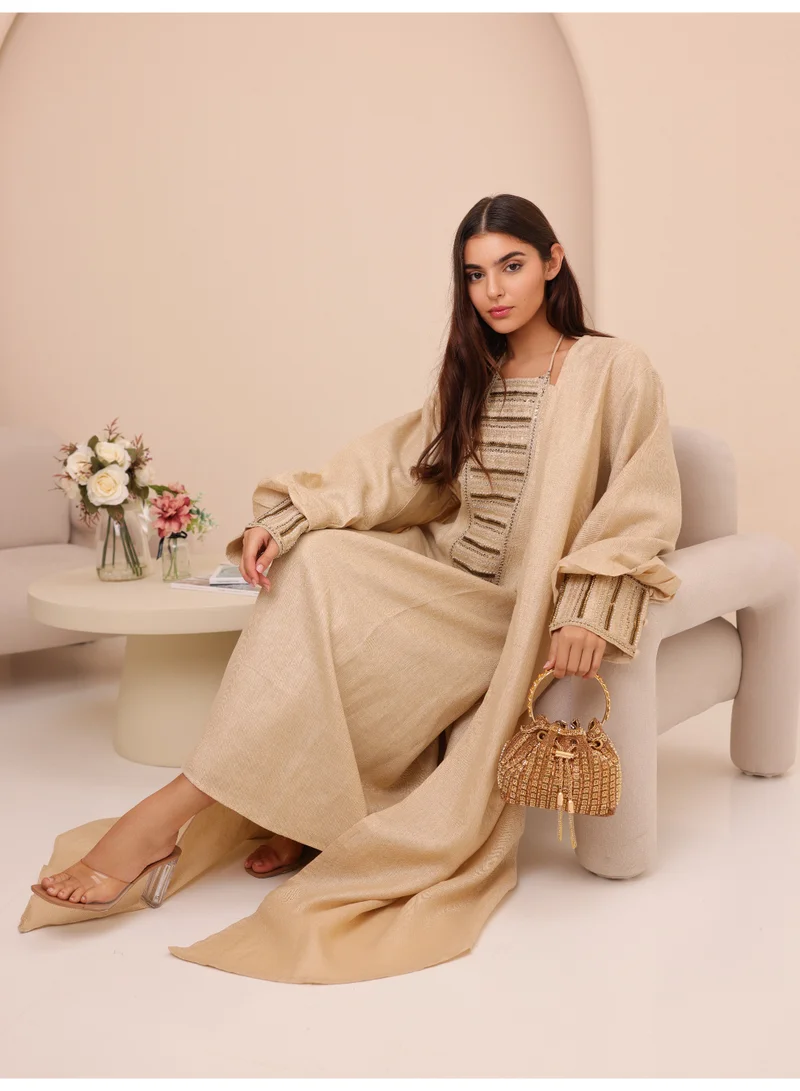 اكسا طقم قطعتين فاخر بتفاصيل خطوط لامعة  بيج