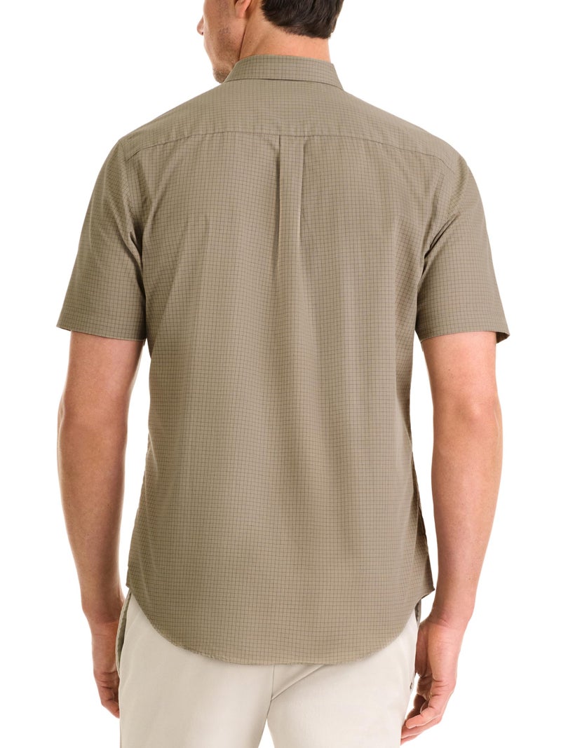 Van Heusen قميص فان هيوزن للرجال بأكمام قصيرة مقاوم للتجاعيد - ألمنيوم، كبير جداً - Image 2