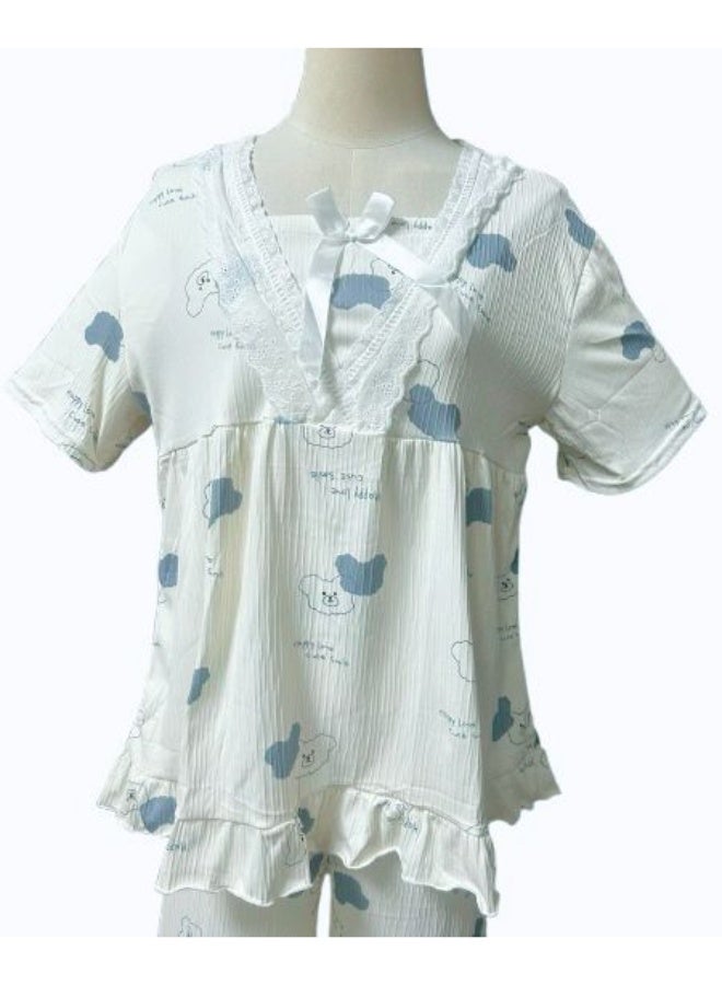 طقم بيجامة نسائي صغير لفصل الربيع والصيف والخريف - بلوزة بأكمام قصيرة ورقبة مربعة بطبعة دب لطيفة مع تفاصيل كشكشة وبنطلون مريح برباط - Image 2