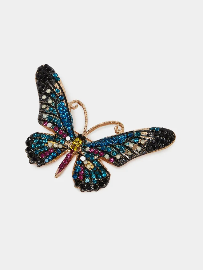 ستايلي بروش بشكل فراشة ومزين