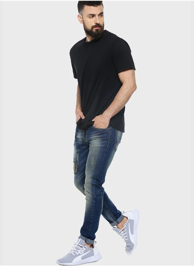 Campus Sutra Distressed Slim Fit Jeans