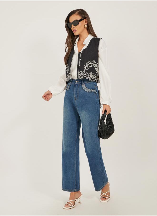 Styli Embroidered V-Neck Regular Fit Vest Top  - Image 2
