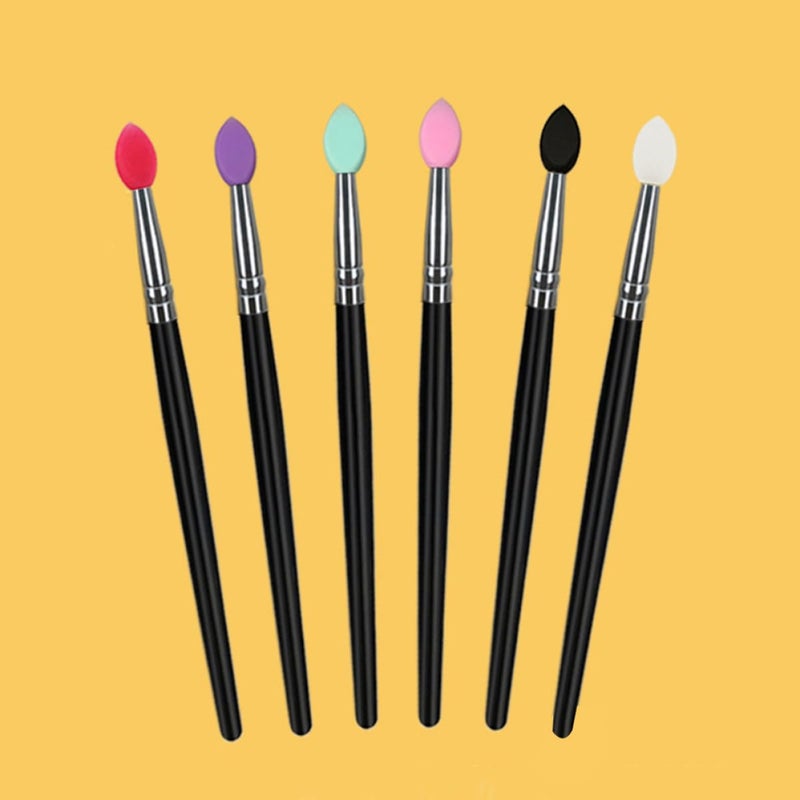 5pcs Women Makeup Brush with Handles Lightweight Face Beauty Tools for Powder Eyeshadow Contouring Portable for Travel and Daily Use - Image 3