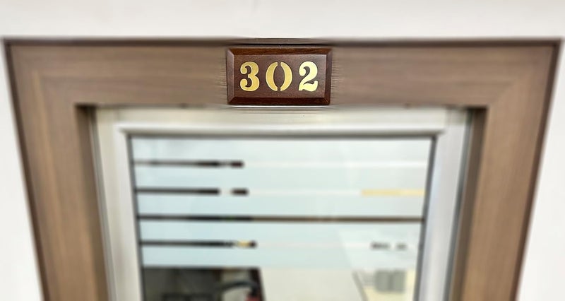 Tolas India Number Plate for HouseFlatsApartmentsOfficeHotelSchool Made with Solid Wood Vintage Brown Surface Gold Finish 302 - Image 4
