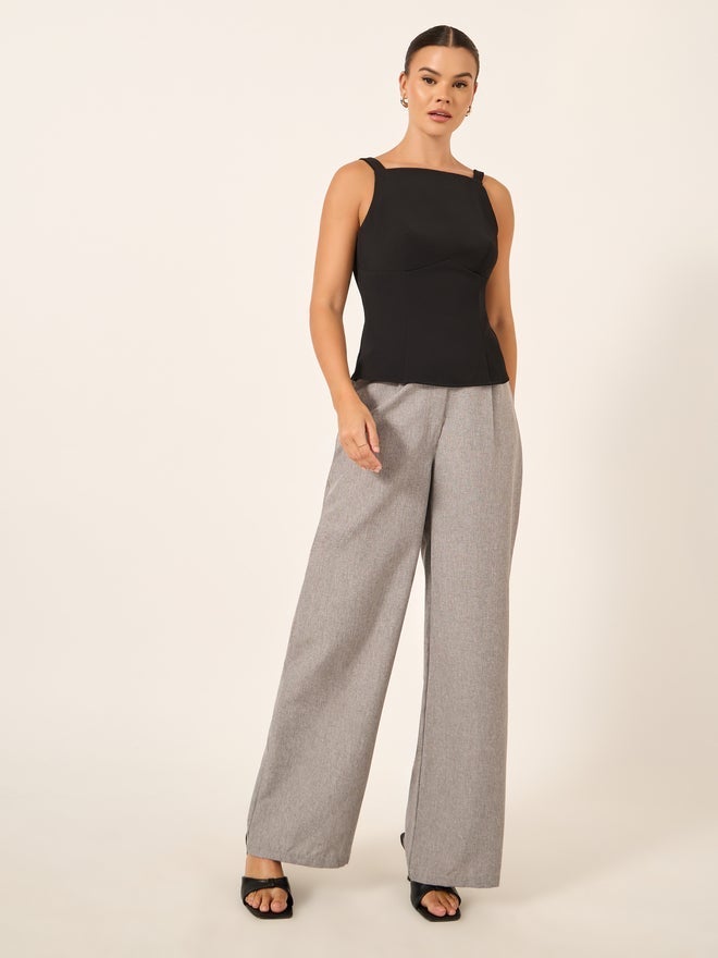 Styli Solid Strappy Square Neck Top - Image 2