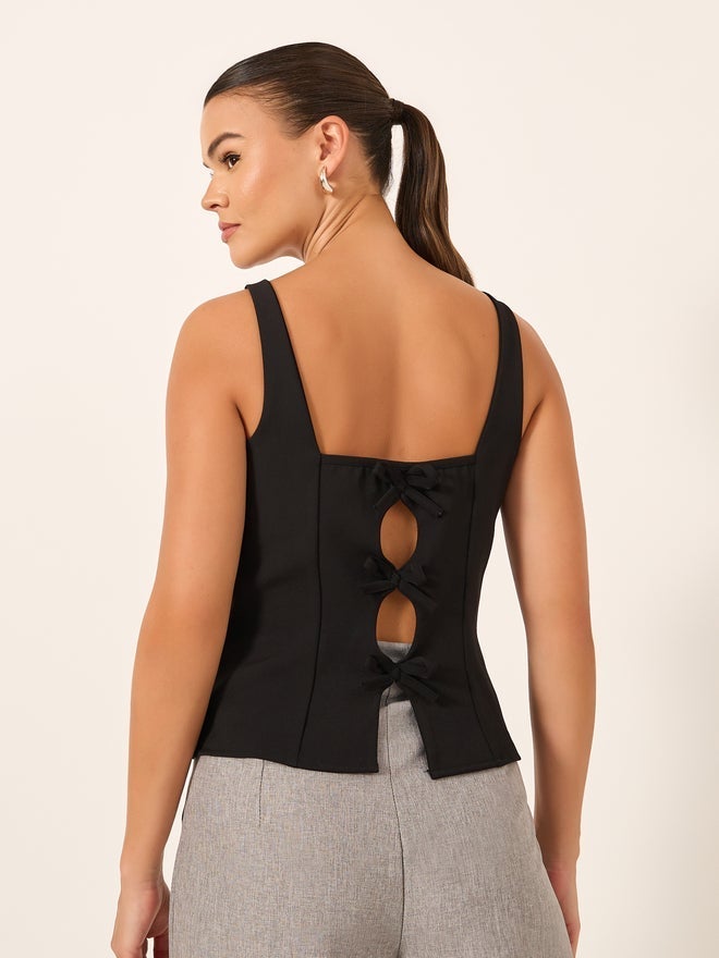 Styli Solid Strappy Square Neck Top - Image 4